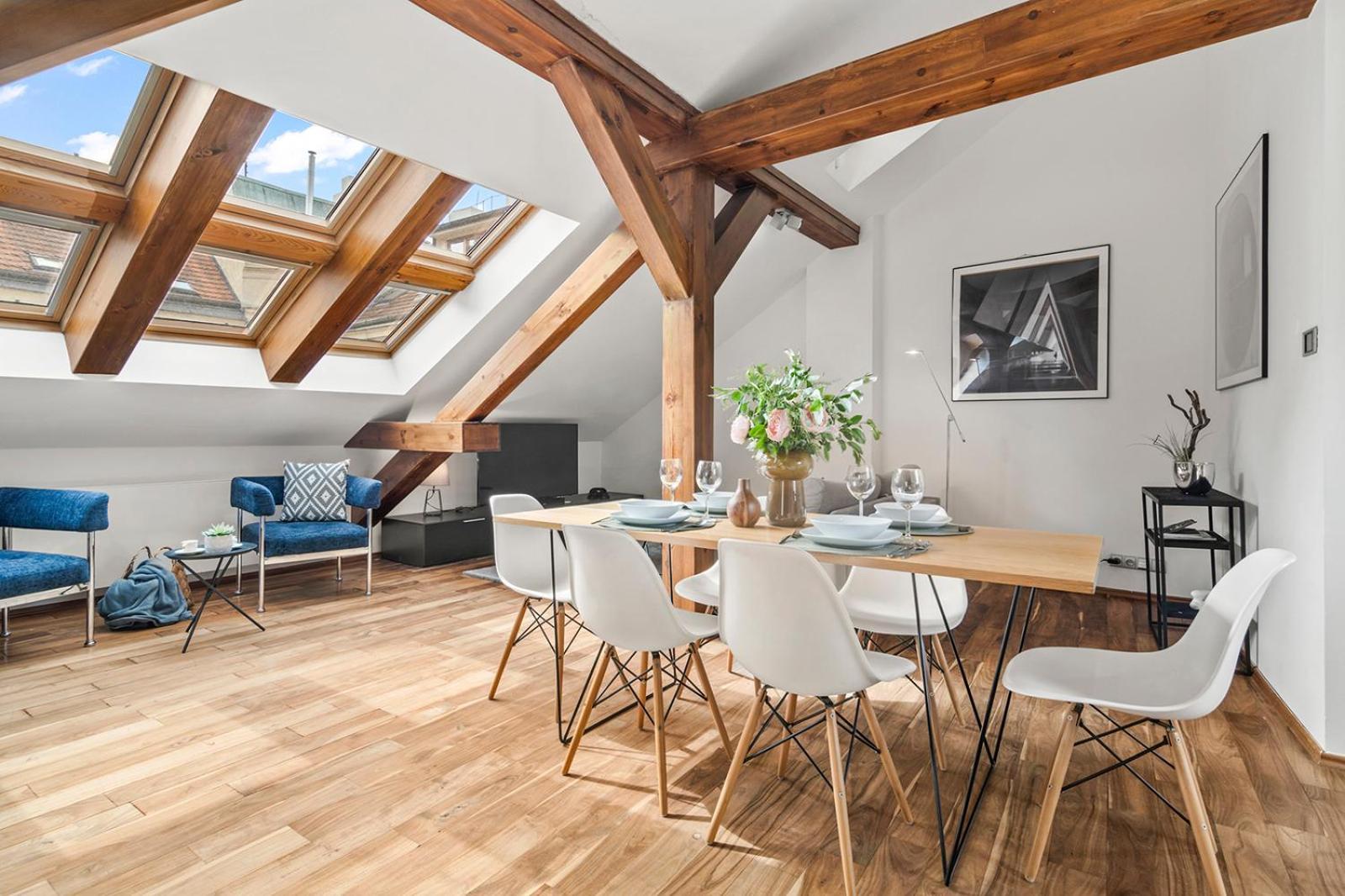 Days - Spacious 117m2 Attic Retreat W Ac - Near Old Town Sq * Prague